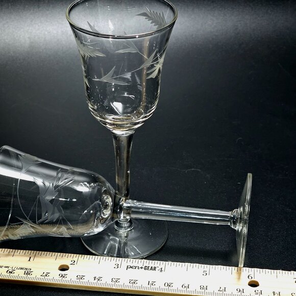 2 Weston Art Deco Liquor Cocktail Glasses 5.5" etched flowers 40s elegant glass - Picture 5 of 6